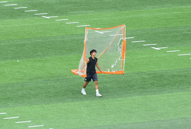 从禁区内的
