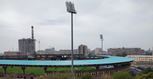 员也成为一 员也成为一